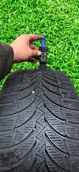 225/50/17 98V XL Nexen - zimní - použité pneu - 4