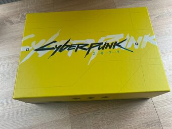 Cyberpunk 2077 Collectors Edition - 4