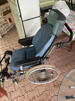 Invalidní vozík Handicare Cirrus 4 - 4
