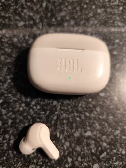 Sluchátka JBL wave 200 - 4