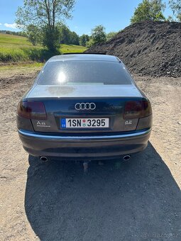 Audi A8 - 4