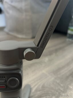 Stabilizátor gimbal na mobilní telefon - 4