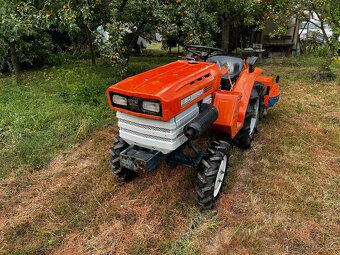 Traktor Kubota B 1400 - 4