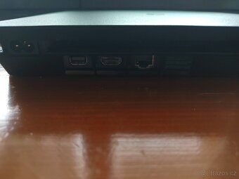 PS4 slim 500GB a modrý ovladač - 4