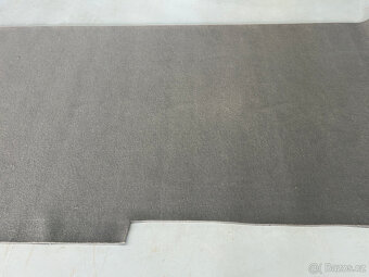 Koberec šedý - role 8,9 m x 2m - 4