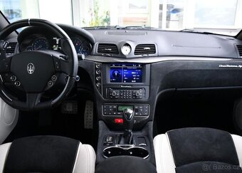 Maserati GranTurismo SPORT 4.7 V8 MC CARBON ČR - 4