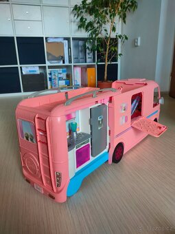 Barbie karavan - 4