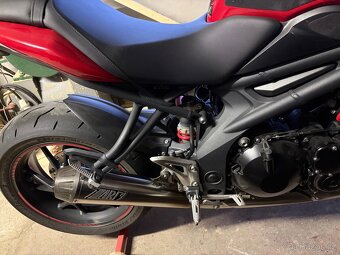 Výfuk Triumph speed triple 1050 - 4