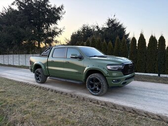 Dodge Ram 1500  motor  5.7 HEMI  rok 2022 - 4