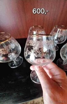 Sada různých skleniček - 4