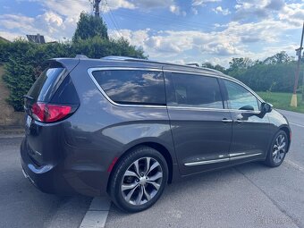 Chrysler Pacifica 3,6 DVD LIMITED ADAPT 8 míst 2017 - 4