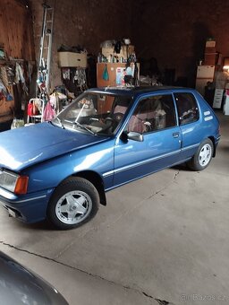 Peugeot 205 - 4