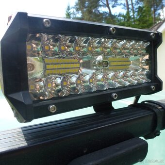 Suzuki Samurai celoplech LED světelná rampa - 4