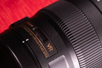Nikon 200-500 f/5.6E ED VR + LOWEPRO Lens Case 13x32 - 4