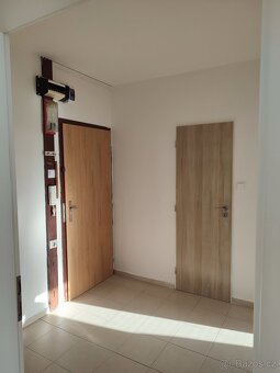 Pronájem bytu 2+kk 45 m² Buková, Praha - Žižkov - 4