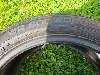 Pneu zimní 205/50 R17 - 4