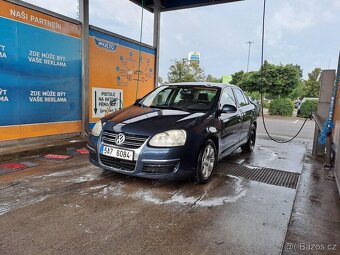 Volkswagen Jetta 1.6 benzín 2007 - 4