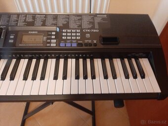 Prodám keyboard Casio  CTK-720 se stojanem - 4