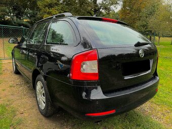 Škoda Octavia 2012 1.6TDI 77kW Elegance Navi Vyhrev Senzory - 4