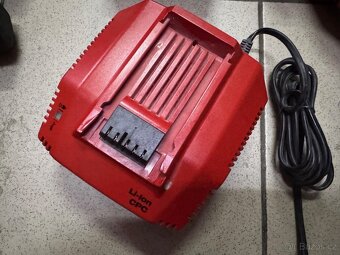 Aku Set Hilti 22volt + 5x baterie b22 + nabíječka - 4