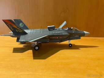 F35B LIGHTNING - model letadla 1:72 - 4