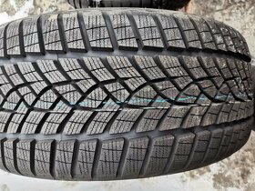 225/40/19 zimni pneu GOODYEAR 225/40 R19 - 4