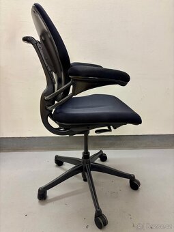 Kancelářská židle Humanscale Freedom - 4