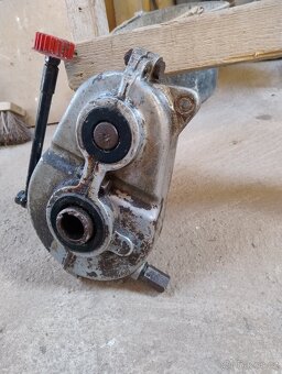 Uhlová převodovka - malotraktor - 4