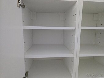 Nástěnná skříňka - 4