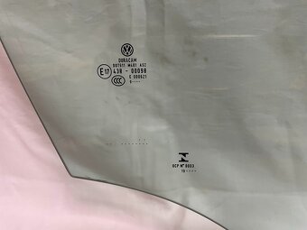 Boční skla Vw Passat B8 kombi R-Line - 4