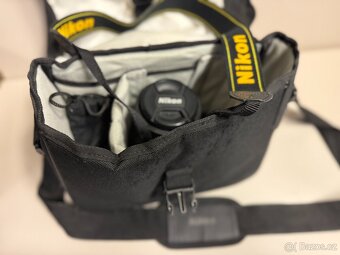Nikon D7000 s příslušenstvím - 4