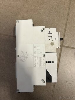 Motorový spouštěč/ochranný jistič - 4