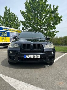 BMW X5 4.8 V8 - 4
