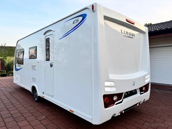 LUXUSNÍ CELOROČNÍ KARAVAN LUNR CLUBMAN ES r.v 2018 - 4