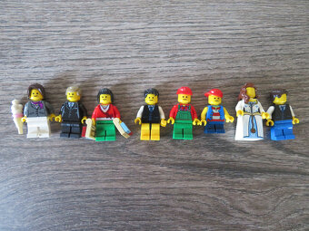 LEGO Modular 10211 Grand Emporium - 4