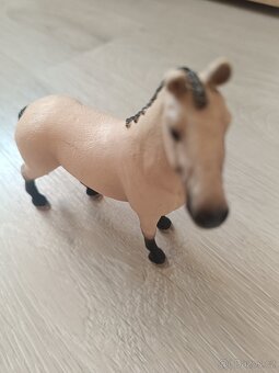 Figurka Schleich Valach hannoverský 13928 - 4