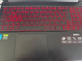 Notebook Acer Nitro 5 – i5, RTX 3050 – Herní stroj za super - 4