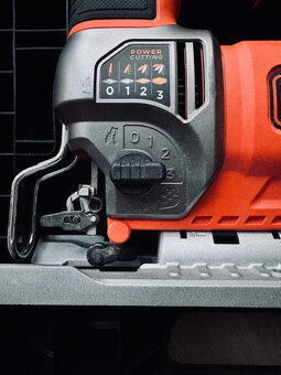 BLACK & DECKER BES610K - 4