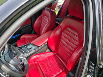 Alfa Romeo Giulia 2.0 Turbo Veloce Q4 - 4