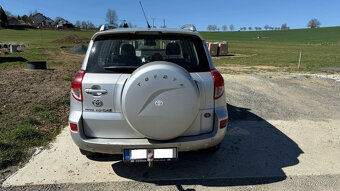 Toyota RAV4 2.0 VVT-i, 112kW, benzín, 4x4 - 4