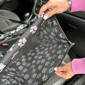 Autosedačka pro psi - středně velké, malé rasy - 4