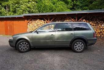 Volkswagen Passat Variant 1.9 TDI 96kw 4Motion - 4
