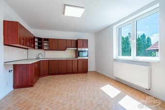 Rodinný dům 5+1 na pozemku 1.005 m2 Poříčany, okr. Kolín. - 4