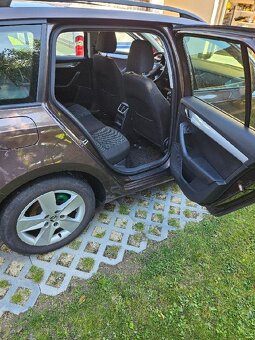 Škoda Octavia 3 combi Greenline 81kW 1,6 Tdi+sada z.kol - 4