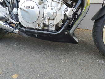 YAMAHA XJR 1300 - 4