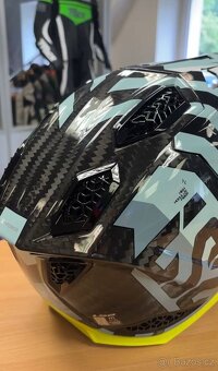 karbon carbonová přilba LS2 MX703 C X-force barrier - 4