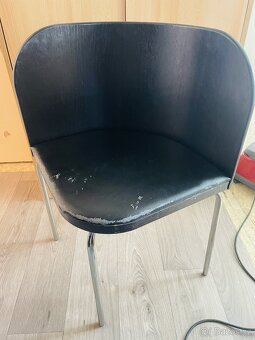 Jídelní stůl +komoda - 4