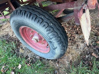 Sklopný vlek za traktor - 4