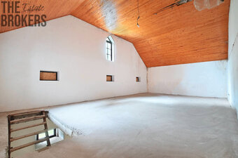 Rodinný dům Zásmuky - Vršice, pozemek 42 000 m2 - 4