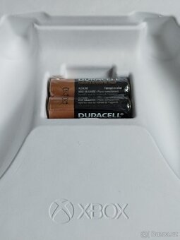 Microsoft Xbox Series Wireless Controller - 4